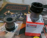 Впускной коллектор карбюратора  Yamaha T-MAX  500сс 